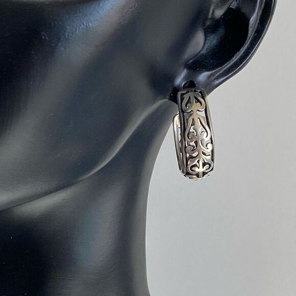 James Avery Retired Adoree Hoops - Picture 5 of 5